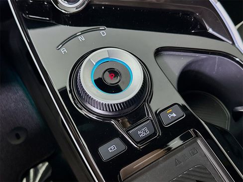 Used 2024 Kia EV6 GT-Line image 32