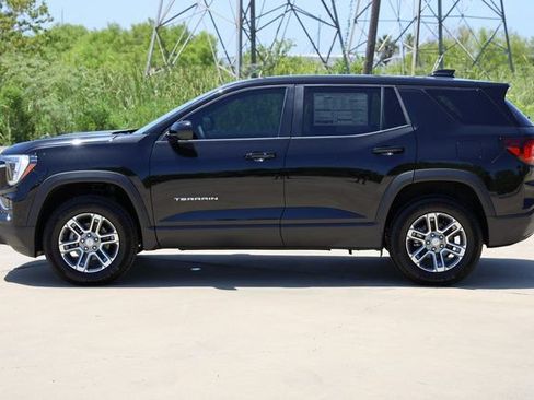 New 2026 GMC Terrain Elevation w/ LPO, Floor Liner Package FWD image 5