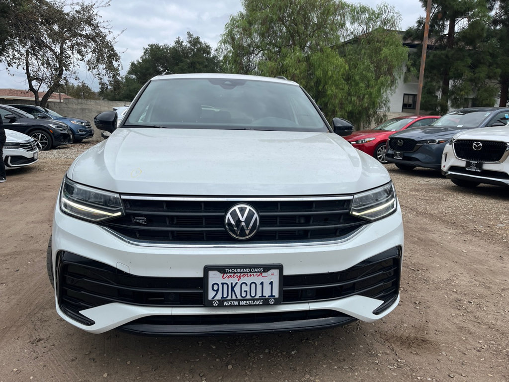 Used 2022 Volkswagen Tiguan SE R-Line FWD image 2