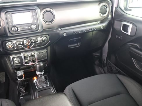 Used 2019 Jeep Wrangler Unlimited Sport S AWD/4WD image 26