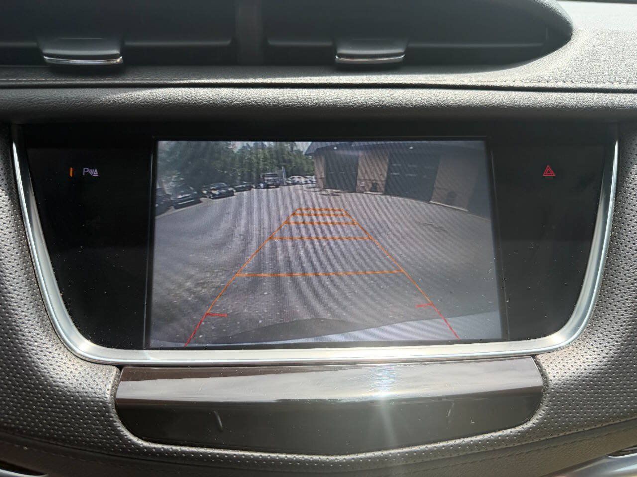 Used 2017 Cadillac XT5 FWD image 28