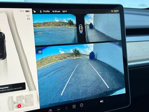 Used 2024 Tesla Model Y 2WD image 22