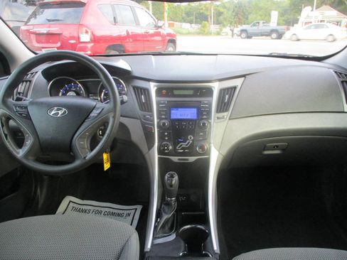 Used 2013 Hyundai Sonata GLS w/ Popular Equipment Pkg image 9