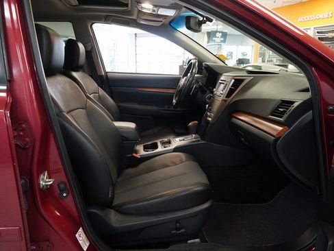 Used 2014 Subaru Outback 2.5i Limited w/ Moonroof Package image 25