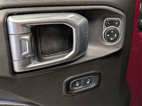 Certified 2022 Jeep Wrangler Unlimited Rubicon w/ Cold Weather Group image 14