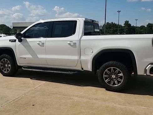 Used 2024 GMC Sierra 1500 AT4 w/ Technology Package image 6