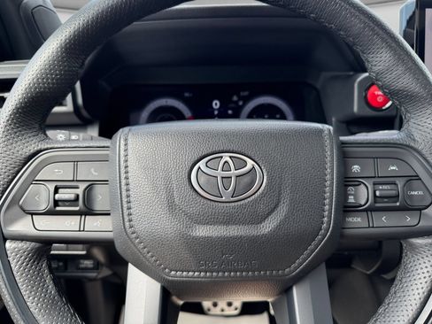 Used 2024 Toyota Tacoma TRD Pro AWD/4WD image 18