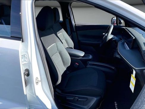 New 2026 Nissan Leaf image 10