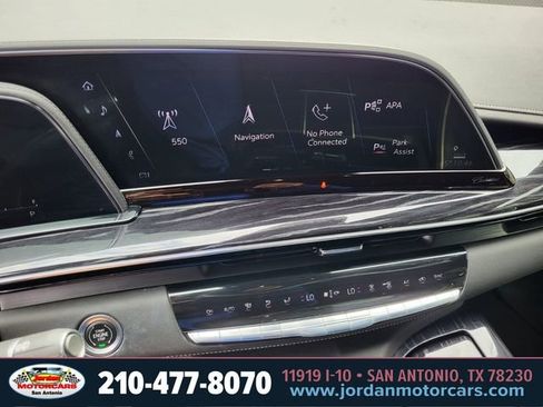 Used 2021 Cadillac Escalade Sport w/ LPO, ONYX Package AWD/4WD image 21