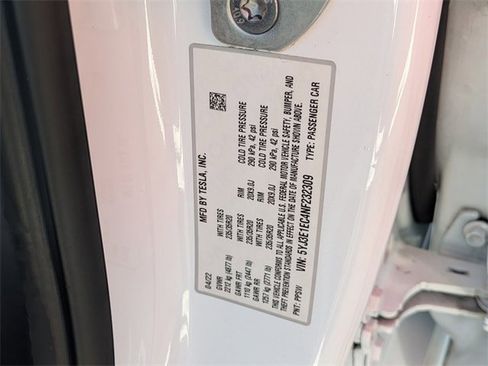 Used 2022 Tesla Model 3 Performance image 34