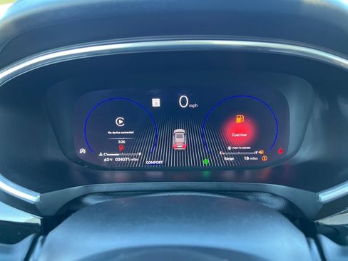 Used 2025 Acura MDX w/ Technology Package image 16