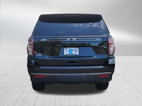 Used 2022 Chevrolet Suburban Z71 w/ Z71 Off-Road Package AWD/4WD image 6