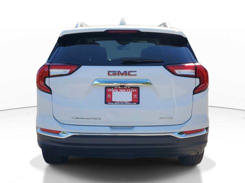 Used 2024 GMC Terrain SLT AWD/4WD image 4