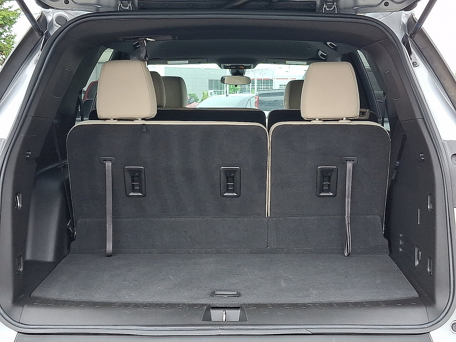 Used 2023 Chevrolet Traverse LS w/ Safety Package FWD image 30