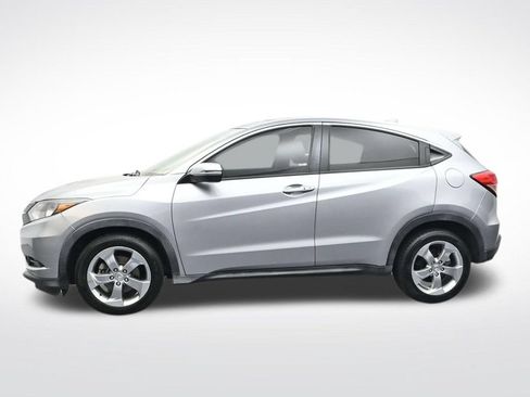 Used 2017 Honda HR-V EX image 4
