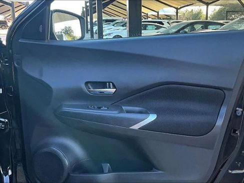 Certified 2024 Nissan Kicks SV image 21