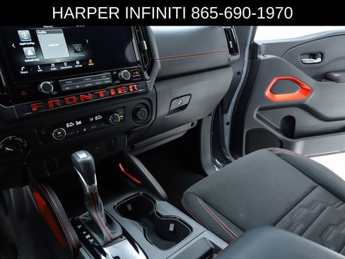 Used 2025 Nissan Frontier PRO-4X image 24