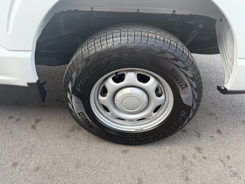 Used 2022 Ford F150 XL image 21