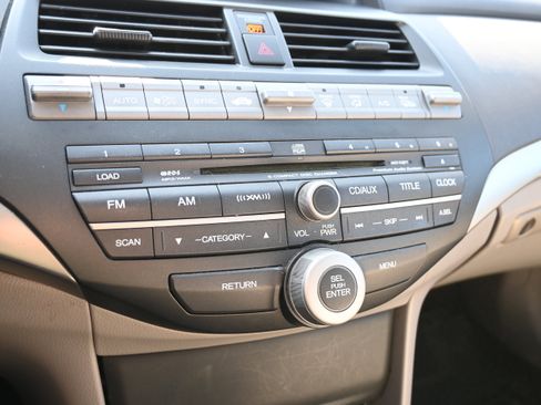 Used 2010 Honda Accord EX-L image 24