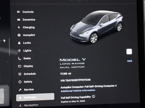 Used 2023 Tesla Model Y Long Range image 20