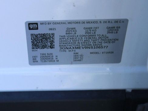 Used 2022 Chevrolet Equinox RS w/ LPO, Floor Liner Package image 17