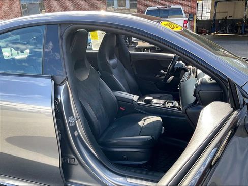 Used 2023 Mercedes-Benz CLA 250 4MATIC image 11
