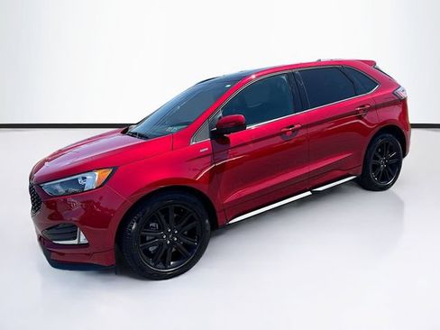 Certified 2024 Ford Edge ST-Line AWD/4WD image 3