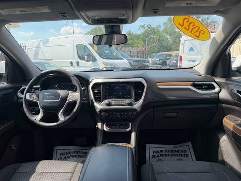 Used 2022 GMC Acadia SLE w/ Driver Convenience Package FWD image 24