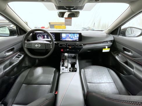 New 2026 Nissan Sentra SR FWD image 15