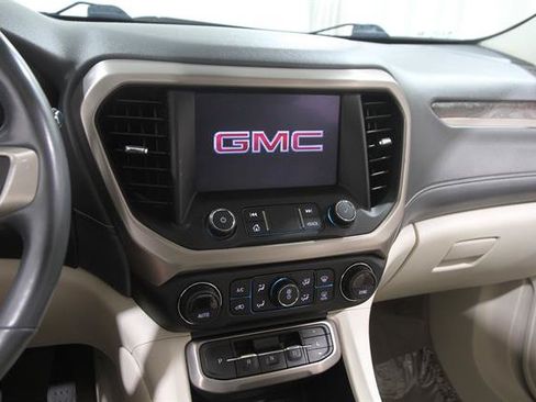 Used 2021 GMC Acadia Denali w/ Denali Ultimate Package AWD/4WD image 9