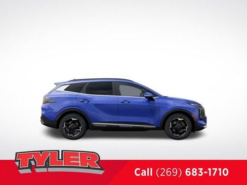 New 2026 Kia Sportage EX FWD image 8