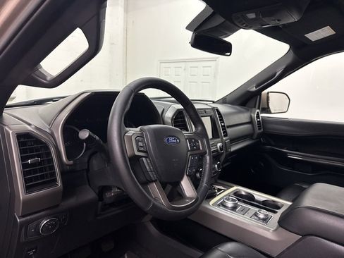Used 2020 Ford Expedition XLT w/ FX4 Off-Road Package image 32