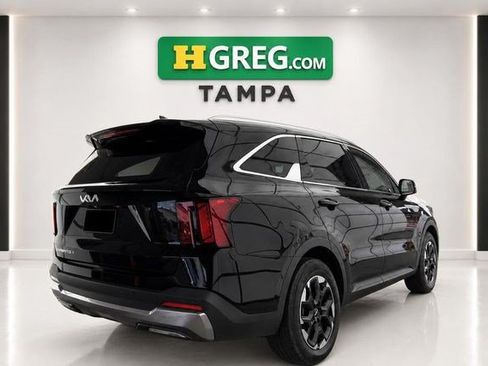 Used 2024 Kia Sorento S w/ Panoramic Sunroof Package FWD image 6