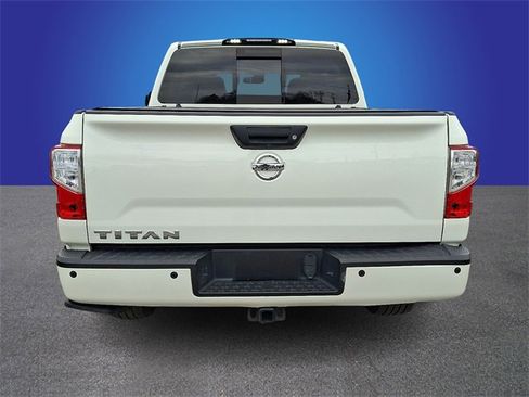 Used 2019 Nissan Titan PRO-4X w/ Pro-4x Convenience Package image 5