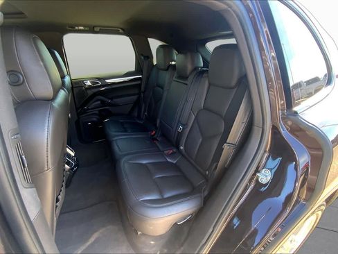 Used 2018 Porsche Cayenne S AWD/4WD image 20
