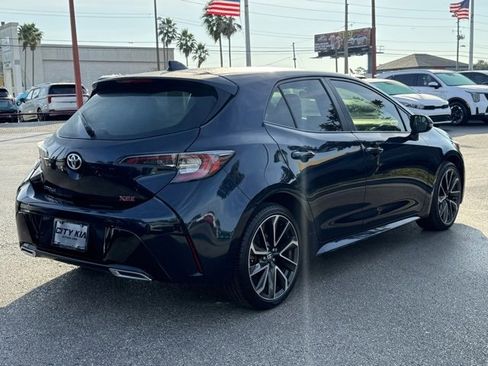 Used 2020 Toyota Corolla XSE image 6