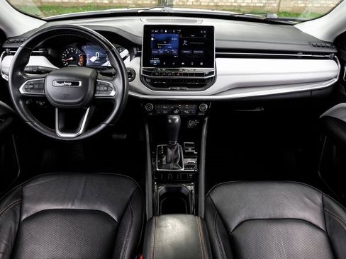 Used 2022 Jeep Compass Limited image 5