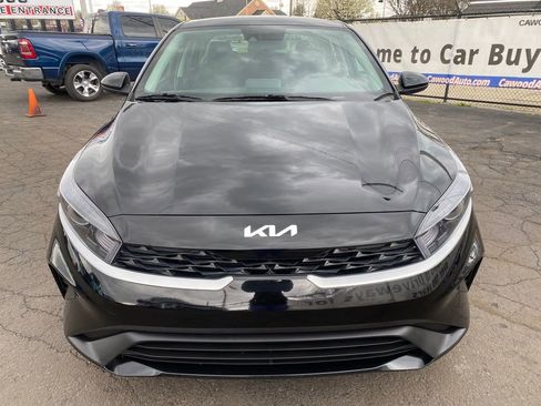 Used 2023 Kia Forte LX FWD image 7