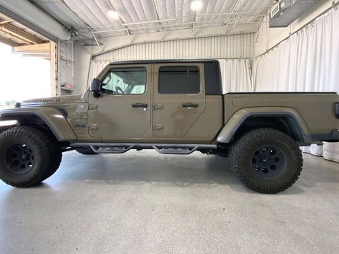 Used 2020 Jeep Gladiator Sport w/ Quick Order Package 24S AWD/4WD image 26