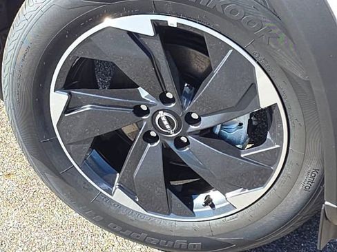 New 2026 Nissan Rogue SV w/ SV Premium Package image 19