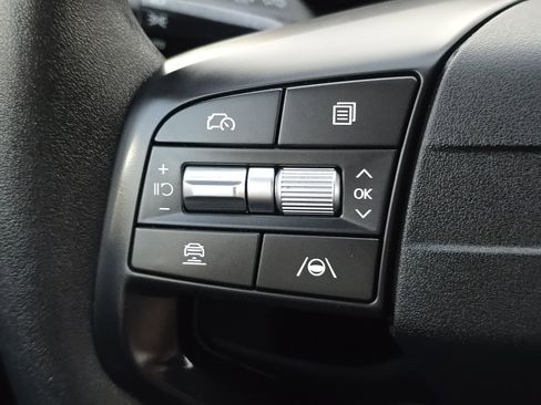 Used 2025 Kia K4 LX image 12