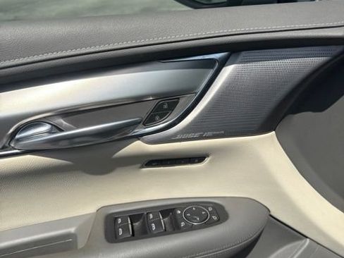 Used 2021 Cadillac XT5 Premium Luxury FWD image 11