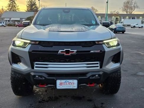 Used 2024 Chevrolet Colorado ZR2 w/ Technology Package image 2