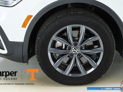 Used 2022 Volkswagen Tiguan SE FWD image 42