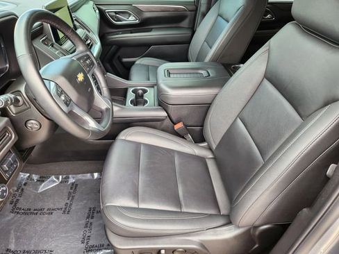 Used 2024 Chevrolet Tahoe LT w/ LT Signature Package AWD/4WD image 12