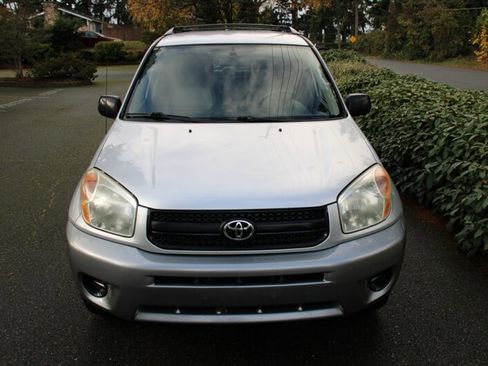 Used 2005 Toyota RAV4 Base 114K MILES image 9