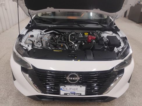 Used 2024 Nissan Sentra SV image 7