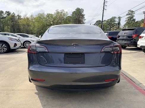 Used 2021 Tesla Model 3 Standard Range Plus RWD image 9