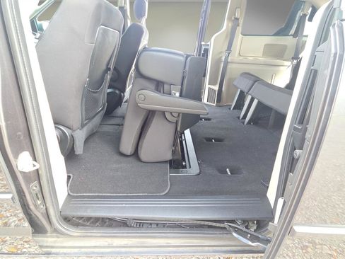 Used 2017 Dodge Grand Caravan SE w/ Power Window Group image 20