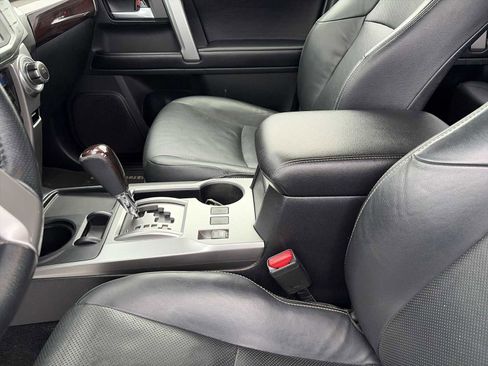 Used 2016 Toyota 4Runner Limited image 22